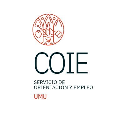 Estudiantes en prácticas o feria de empleo universitaria